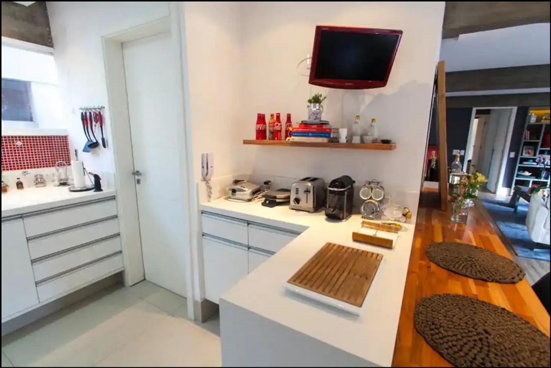 Apartamento Ap. Espacoso, Aconchegante E Bem Localizado. São Paulo